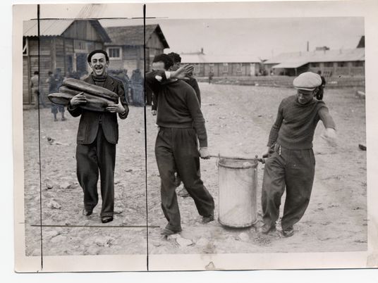 Pithiviers, mai 1941. Le Matin. Coll MRN