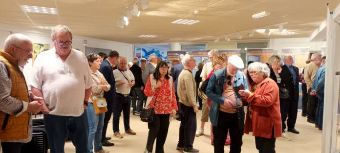 Vernissage de l'exposition du musée de la Résistance nationale à Champigny consacrée à Missak Manouchian à Commentry.